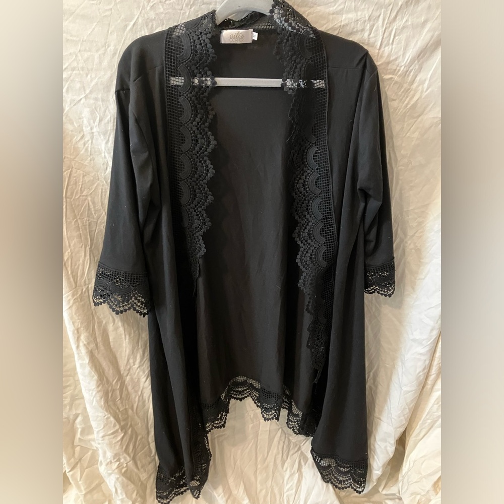Women’s Black XL Aili’s Corner boutique cardigan